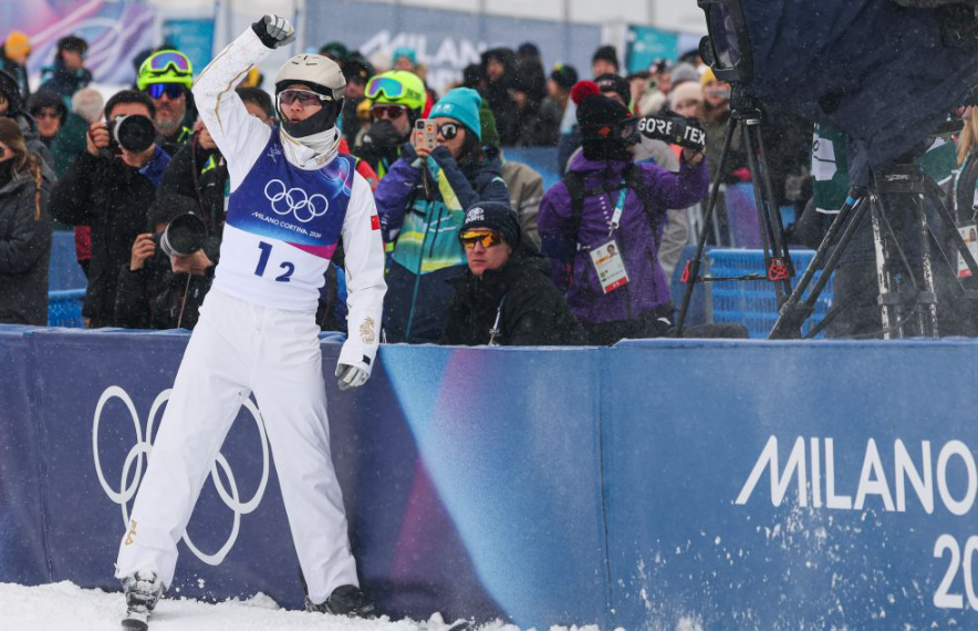 体验开元棋牌正版的社交互动